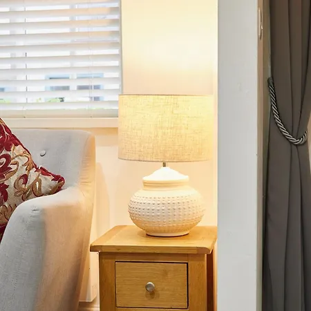 Host & - Thimble بيت للعطل